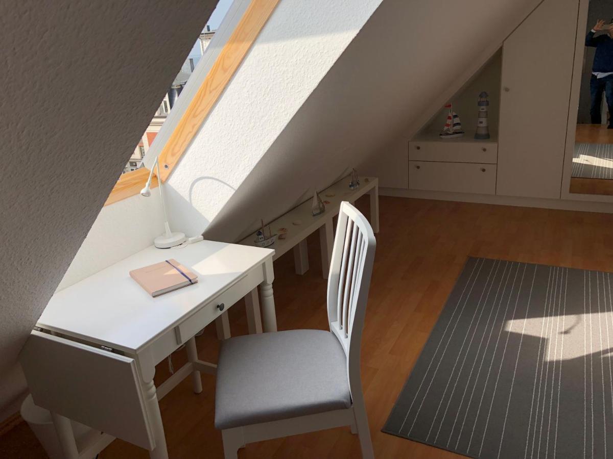 Ankerplatz Warnemuende - Direkte Strandnaehe Mit Leuchtturmblick Rostock Exterior foto